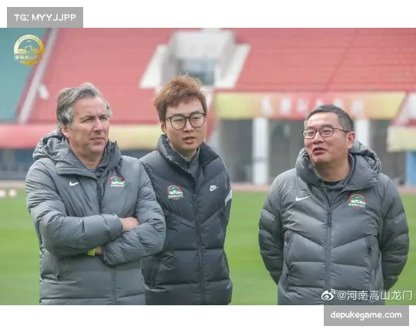 教练常卫巍亚冠临场调整见效 战术变化助力球队晋级