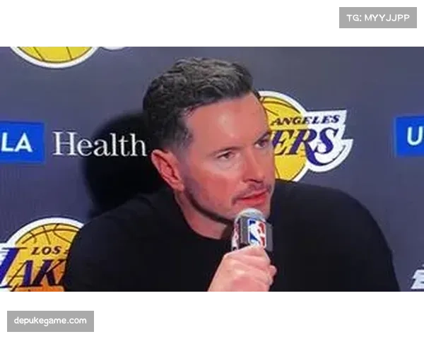 雷迪克信任球星决策能力 里夫斯临场调整体现教练组授权机制 雷迪克信任球星决策能力 里夫斯临场调整体现教练组授权机制